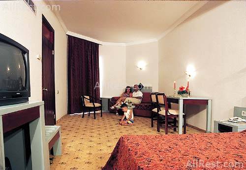 Unsaphire Hotel 15